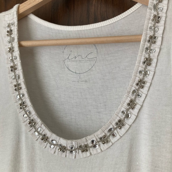 I.n.c White sparkle neck line Tank Small - Picture 2 of 3